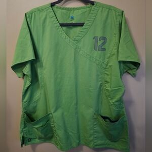 Maevn Women's Size XL Scrub Top 12th Fan Seattle Seahawks